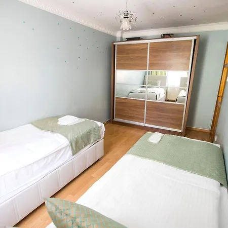 2br-1lr Seaview Family Place Next To Center Apartment Istanbul