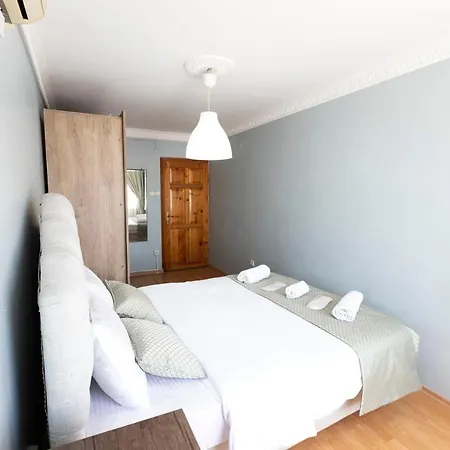 2br-1lr Seaview Family Place Next To Center Апартаменты